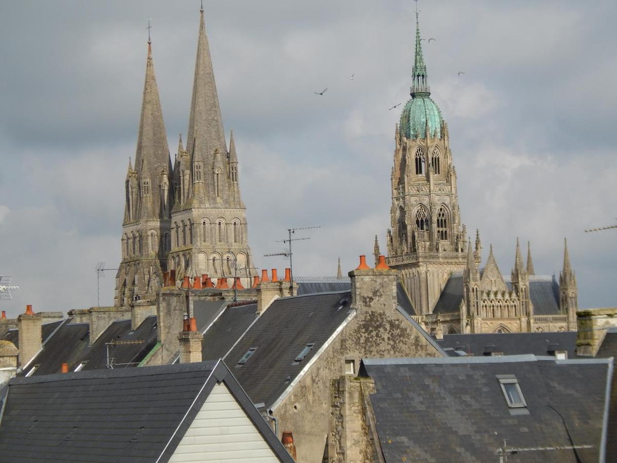 Au Coeur Du Centre Historique Daire Bayeux Oda fotoğraf